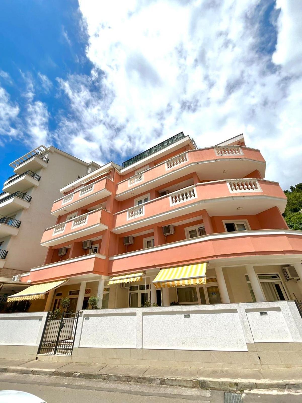 Apartment Sofija Budva