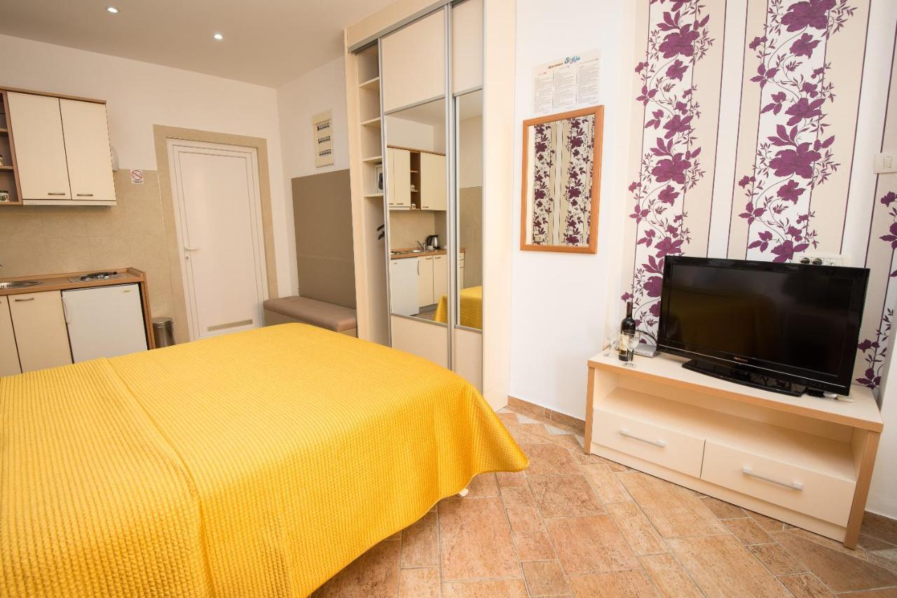Apartment Sofija Budva